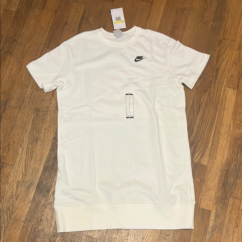 Nike White Short Sleeve crewneck sweater dress